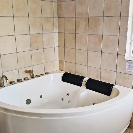 Hotel 8 Person Holiday In V Ggerl Se 4*