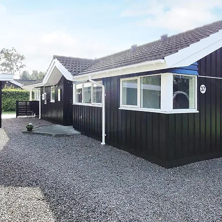 8 Person Holiday In V Ggerl Se 4* Bøtø By
